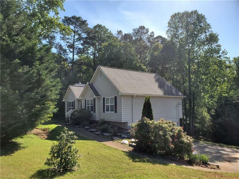 Property Photo:  101 Aspen Court  GA 30188 