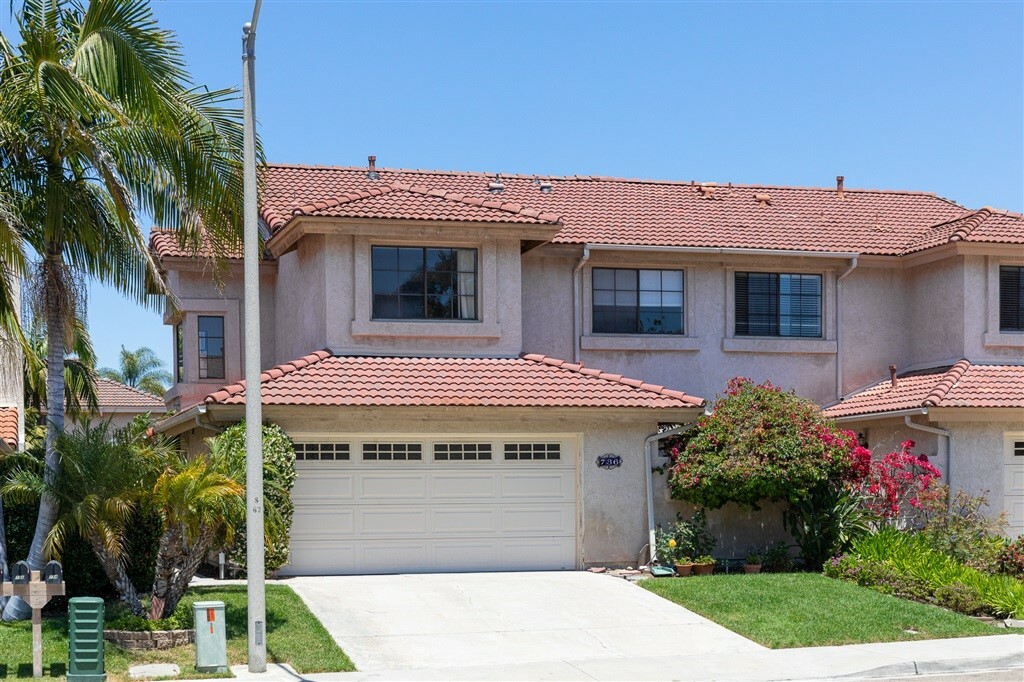 Property Photo:  736 Summersong Ln  CA 92024 