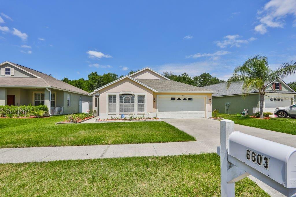 Property Photo:  6603 Summer Cove Drive  FL 33578 