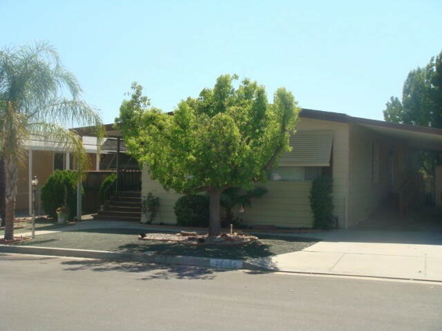 Property Photo:  26065 Butterfly Palm Drive  CA 92548 