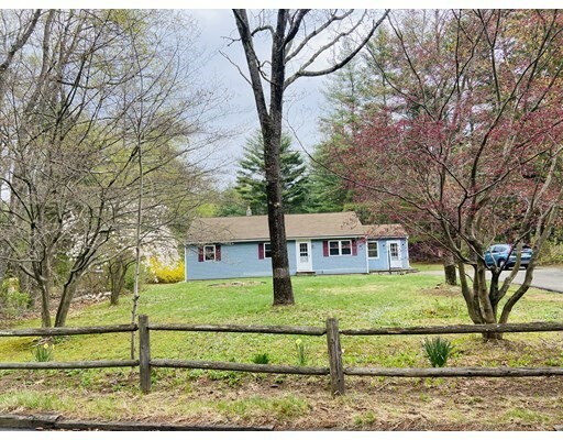 Property Photo:  6 Allen Rd  MA 01566 