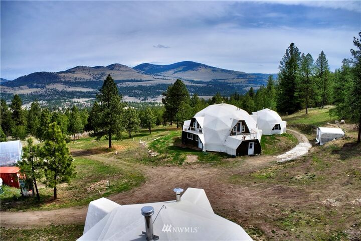 Property Photo:  137 Peony Creek Rd  WA 98855 