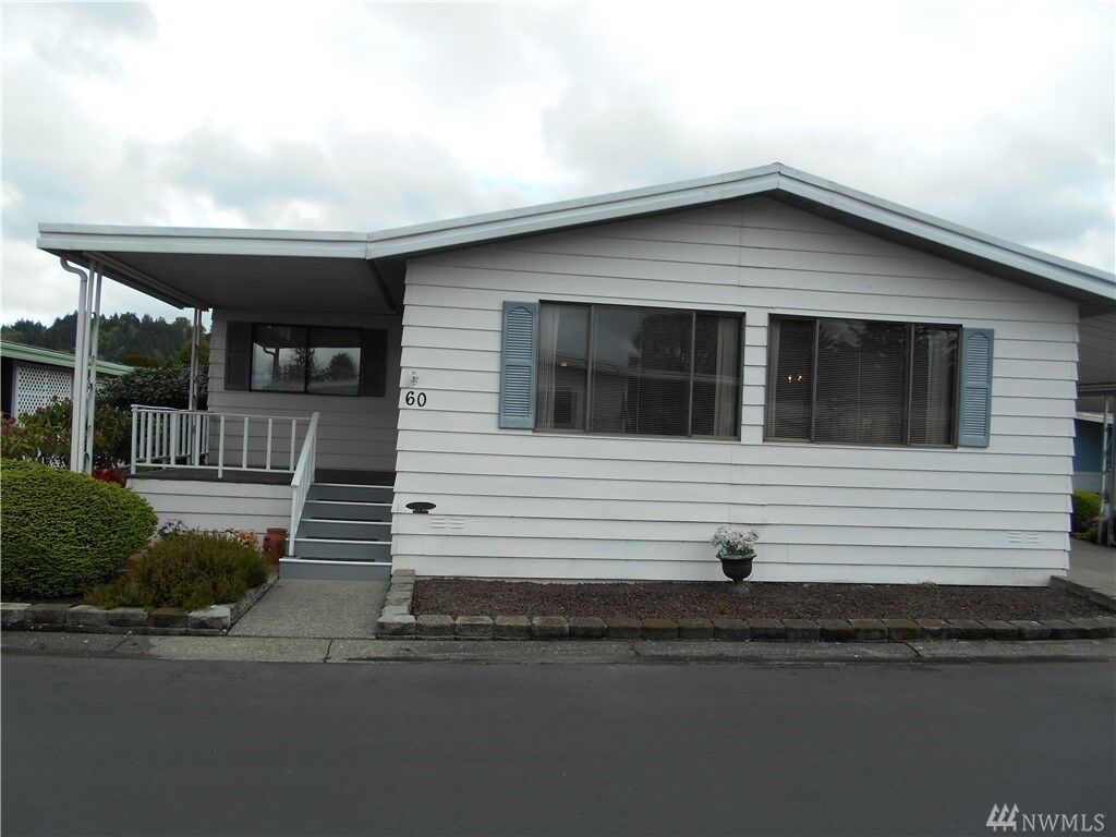 Property Photo: 3611 I St NE 60 WA 98002