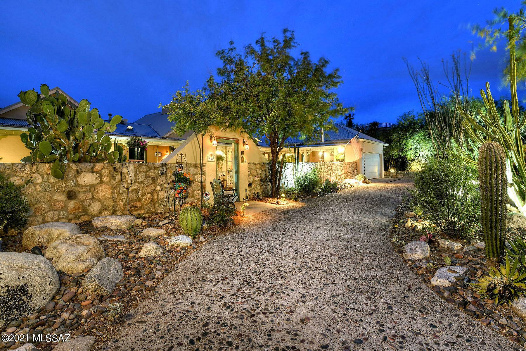 Property Photo: 4162 E Coronado Drive AZ 85718