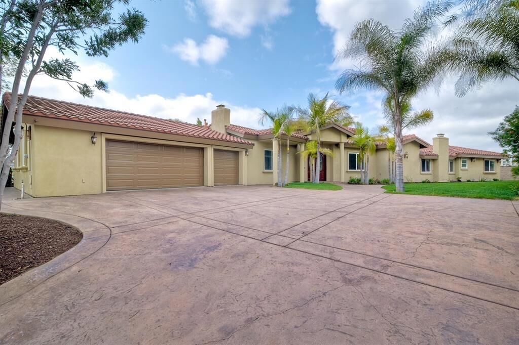 Property Photo:  4984 Eucalyptus Lane  CA 92008 