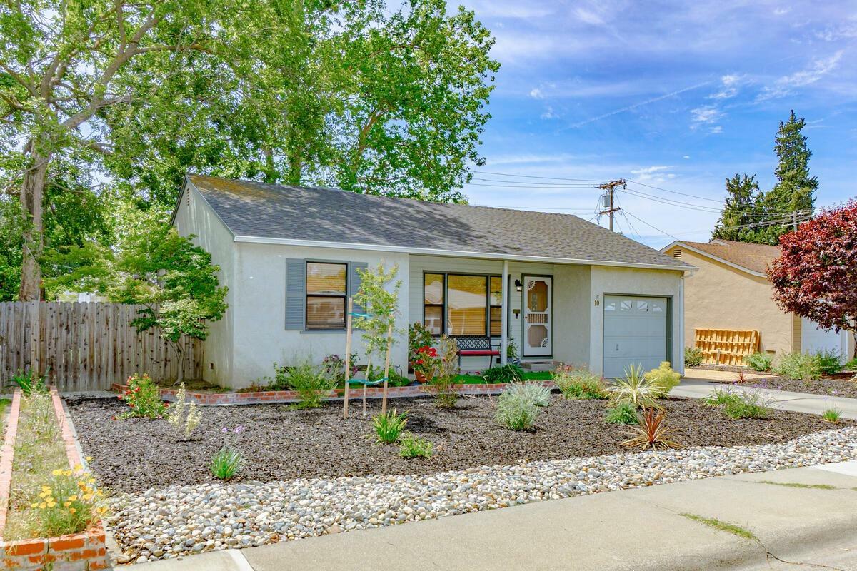 Property Photo: 10 Pendegast Street CA 95695