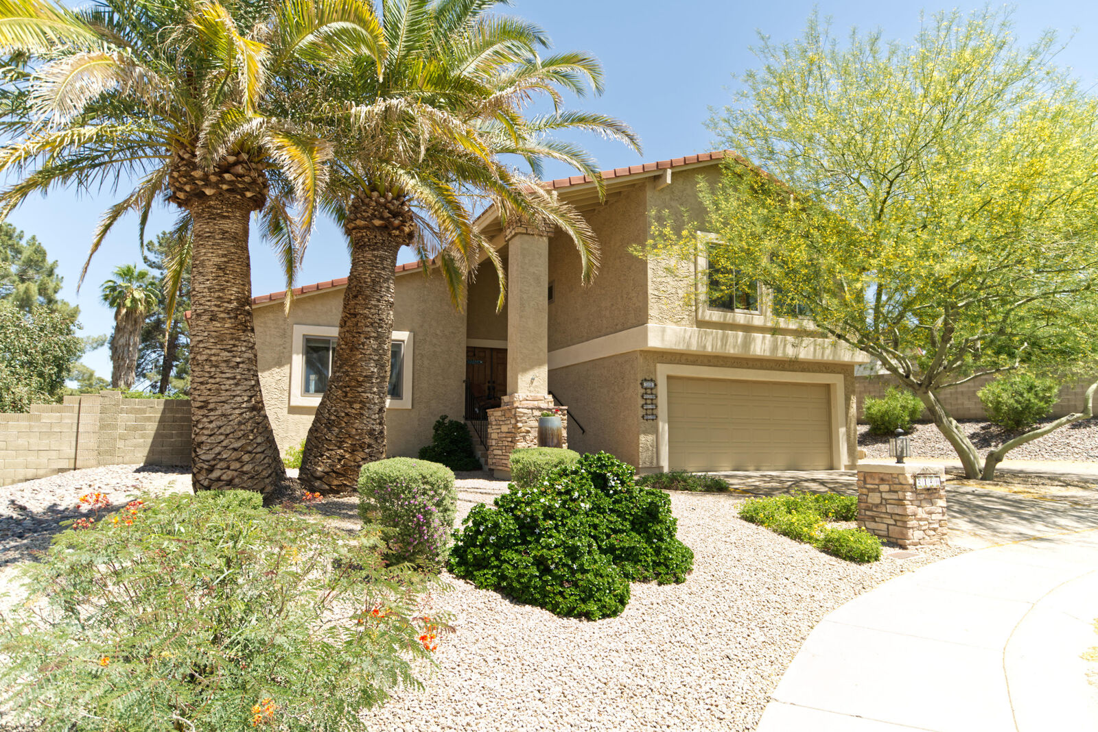 Property Photo:  2120 E Crocus Drive  AZ 85022 