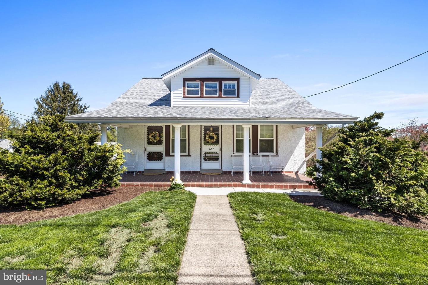 Property Photo: 123 Old Kennett Road PA 19348
