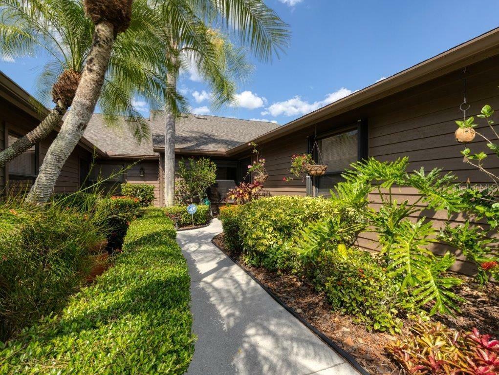 Property Photo:  5817 Merion Way  FL 34243 