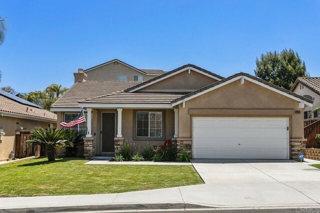 Property Photo:  894 Niguel St  CA 92057 