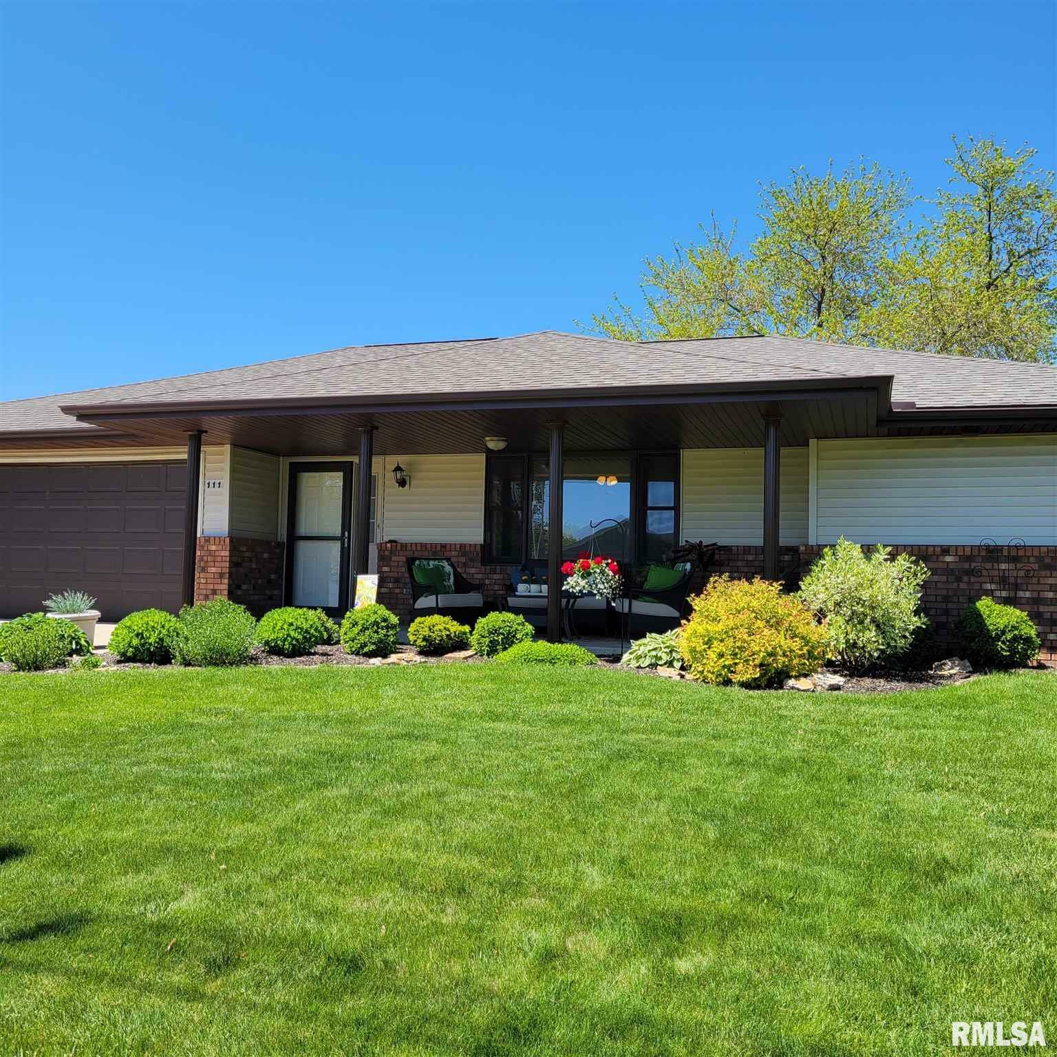 Property Photo:  111 Stoneman  IL 61611 