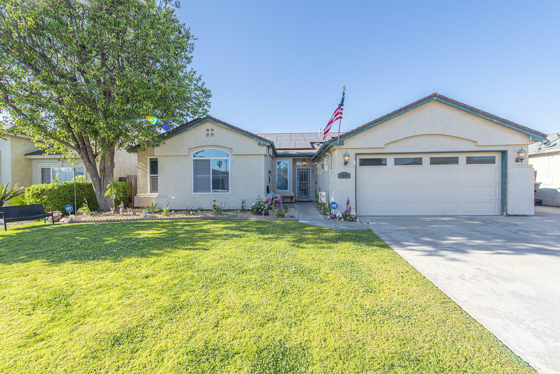 1822 W Hatch Avenue  Tulare CA 93274 photo