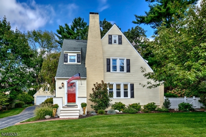 Property Photo: 59 Reservoir Ave NJ 07801