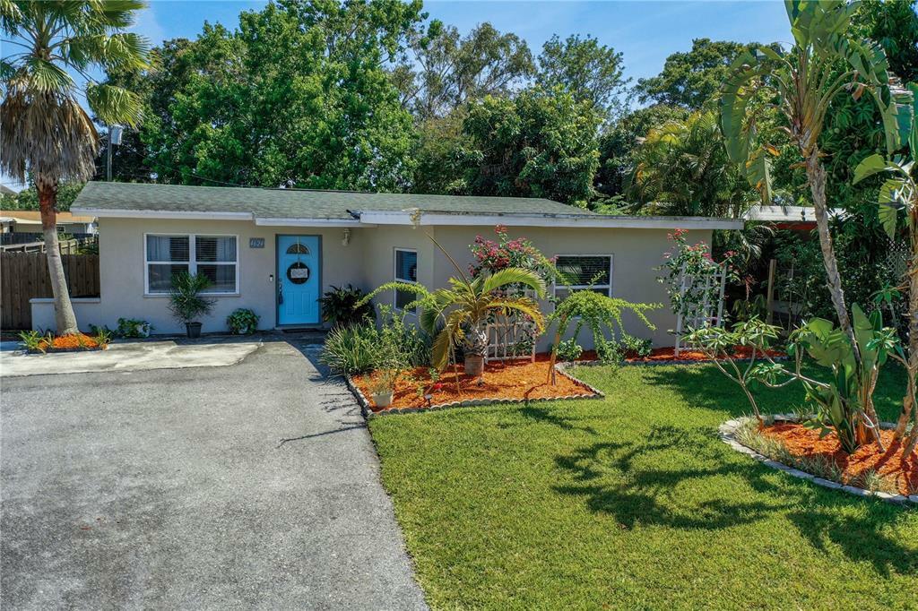 Property Photo:  4624 71st Avenue N  FL 33781 