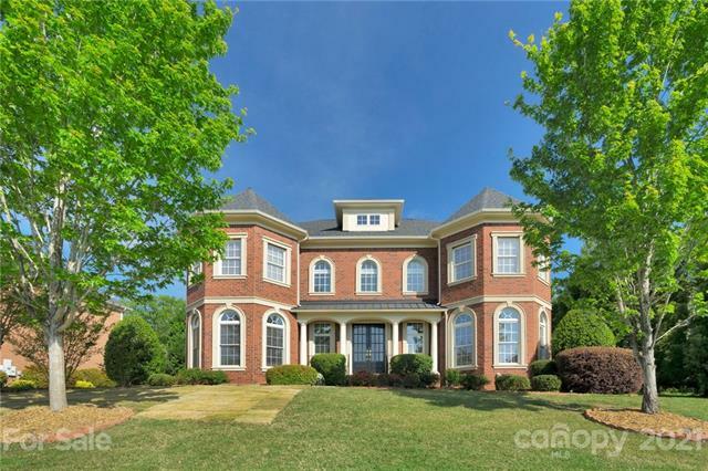 Property Photo:  2309 Highland Forest Drive  NC 28173 