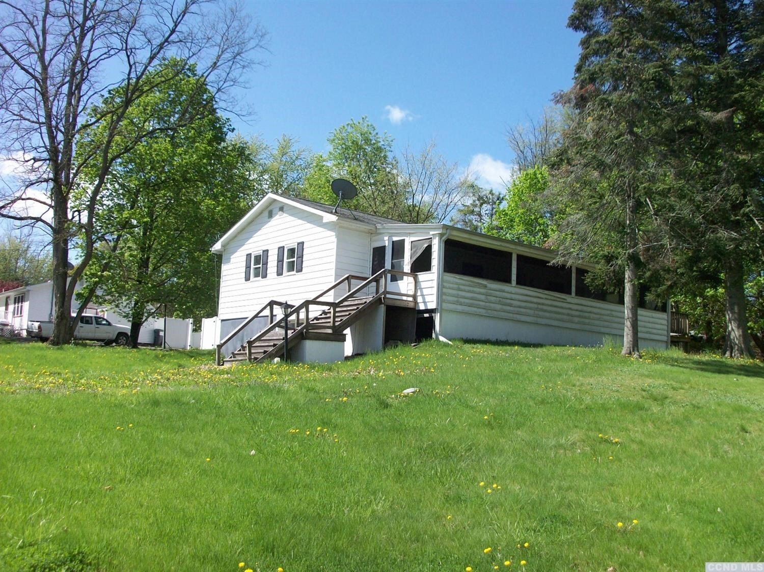 Property Photo:  34 Regal Road  NY 12173 