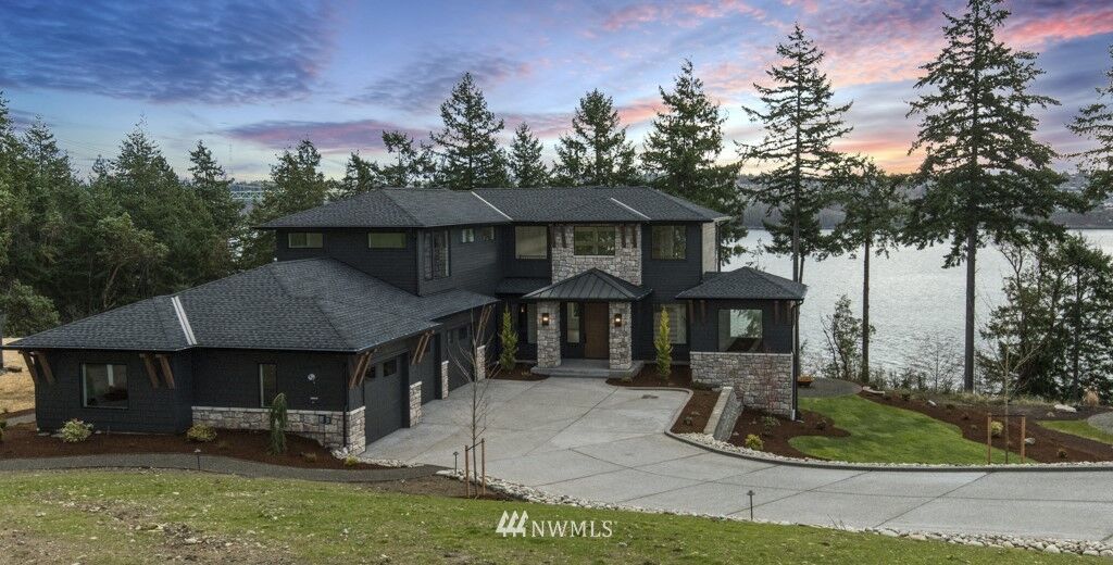 Property Photo: 2202 7th Street NW WA 98335