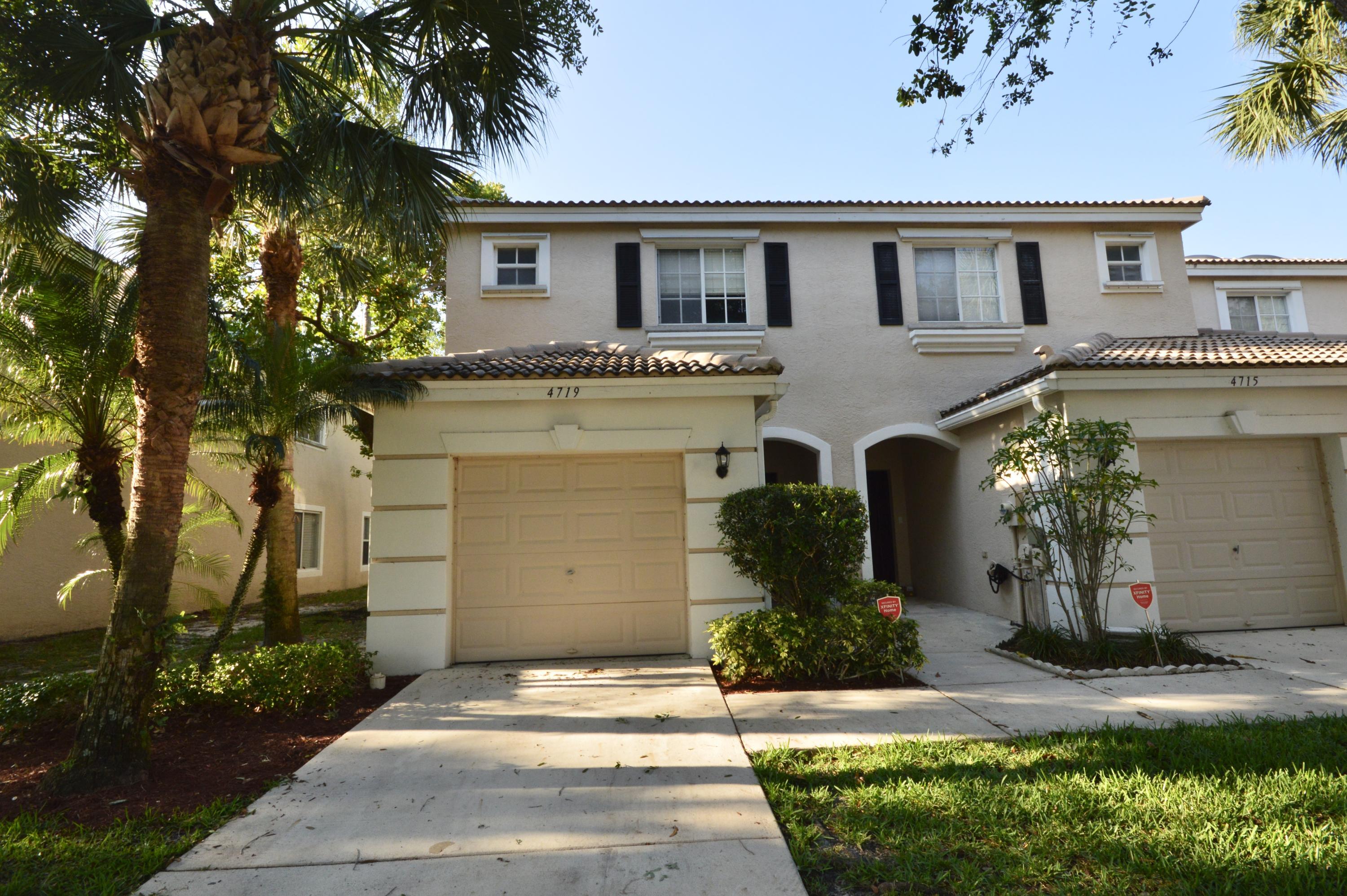 Property Photo: 4719 Palmbrooke Circle FL 33417