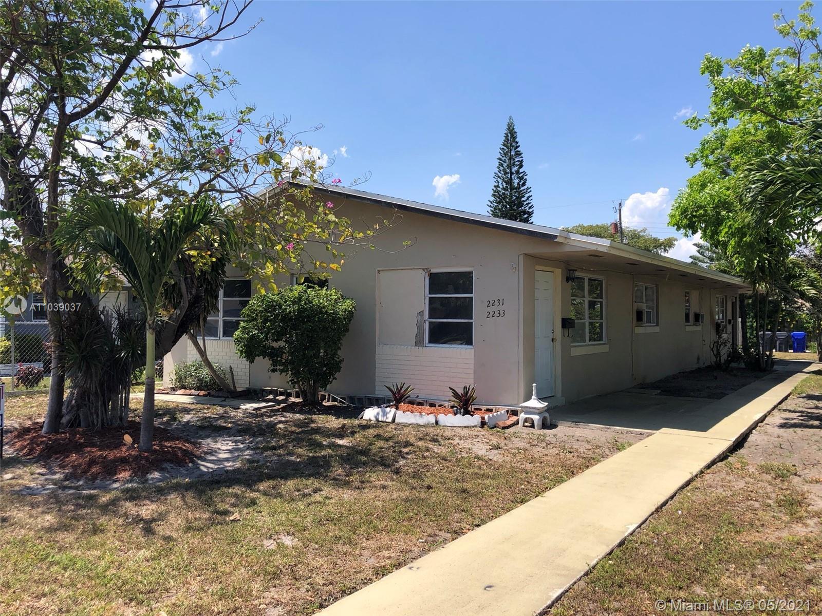 Property Photo:  2231 Coolidge St  FL 33020 