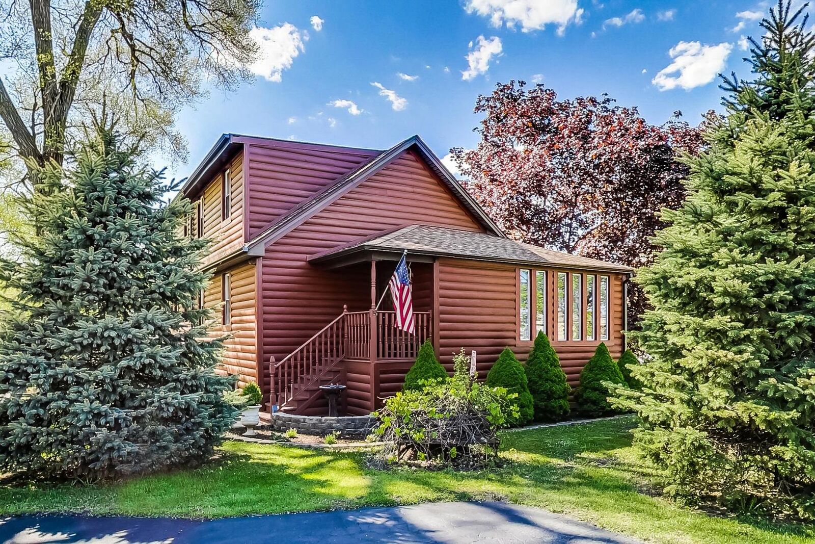 Property Photo: 6N536 Gary Avenue IL 60172