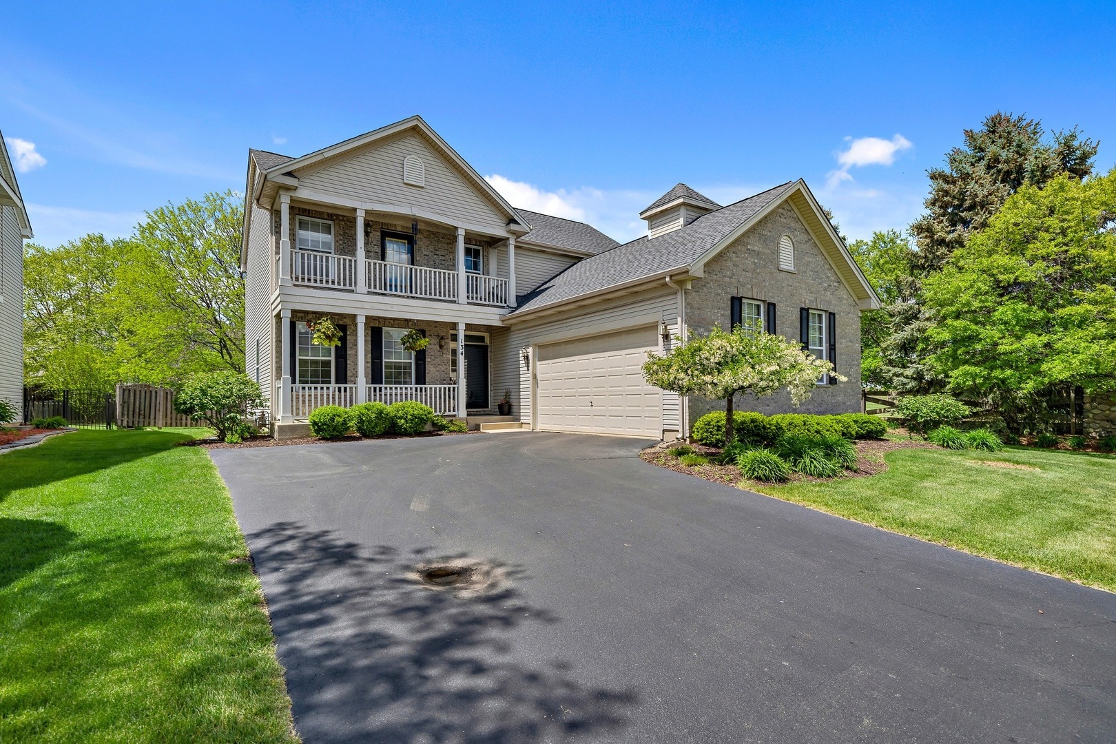 Property Photo: 134 Hawkins Way IL 60134