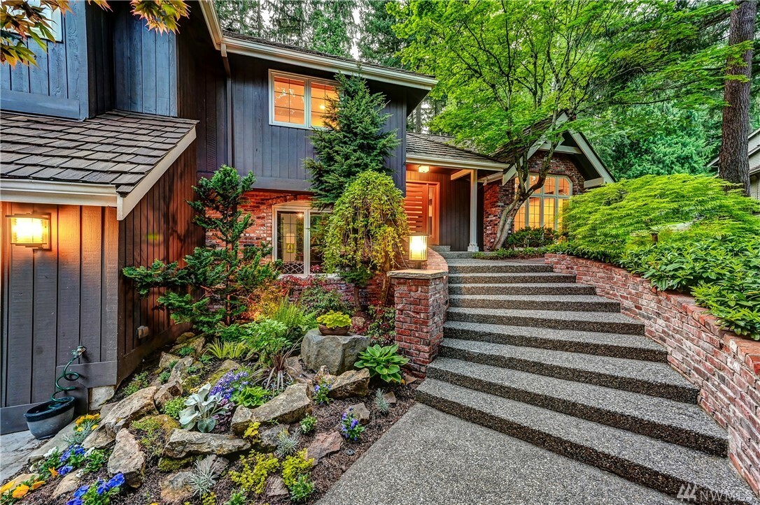 Property Photo: 17110 NE 126th Place WA 98052