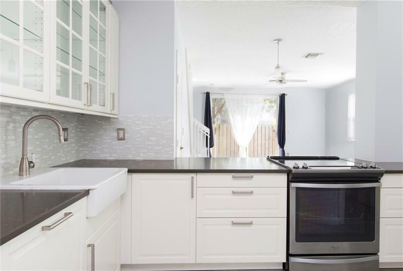 Property Photo:  1212 W Las Olas Boulevard  FL 33312 