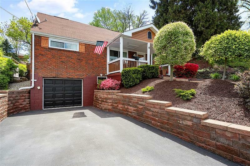 Property Photo:  438 Millers Ln  PA 15239 