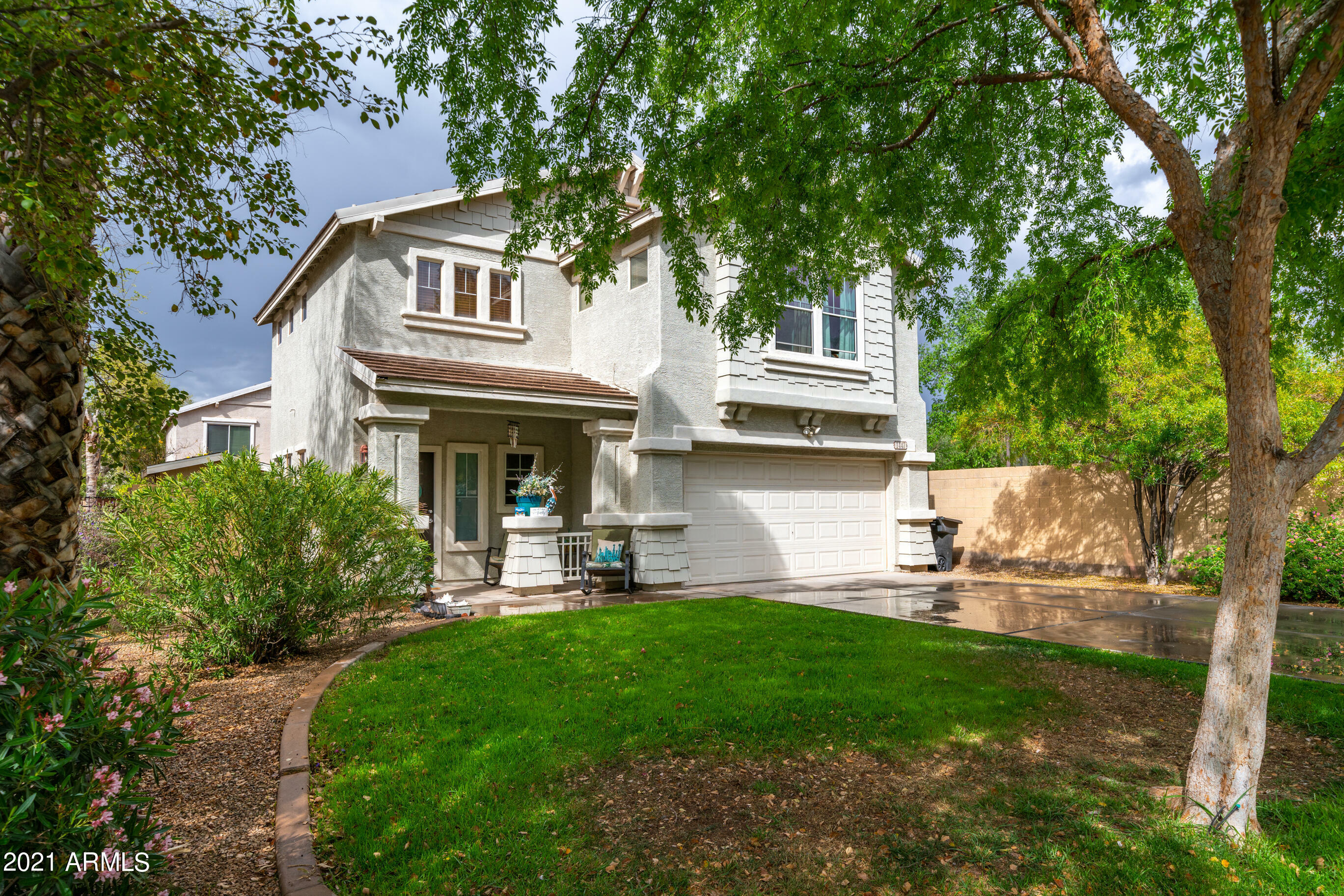Property Photo: 1447 S Heron Lane AZ 85296