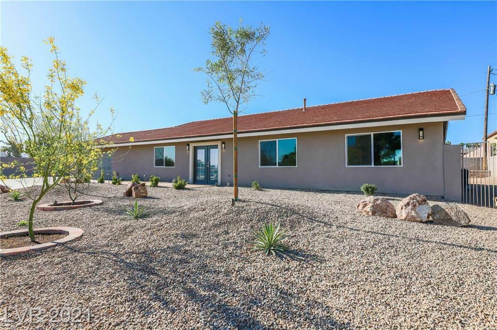 Property Photo:  311 East Longacres Drive  NV 89015 