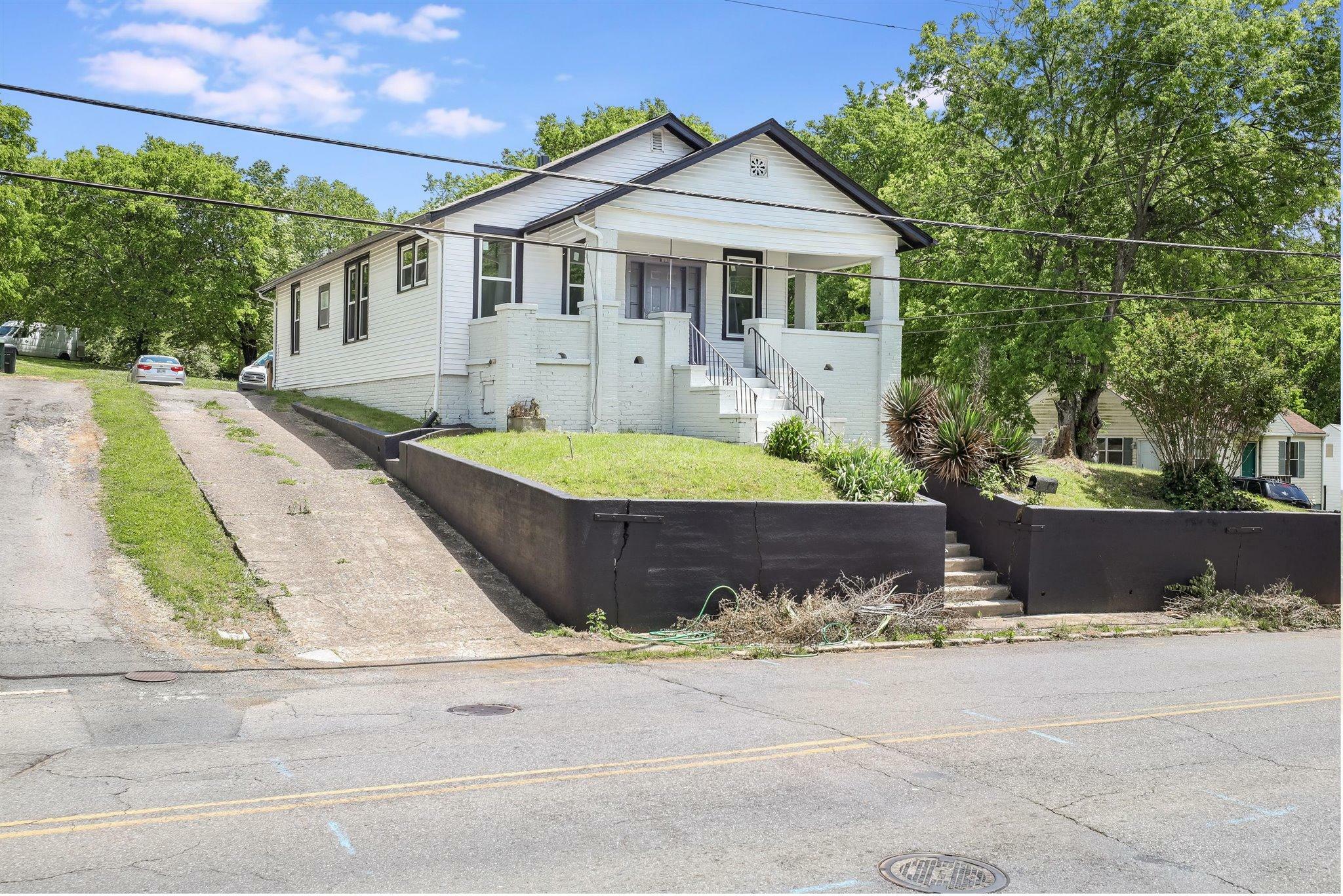 Property Photo:  620 McConnell St  TN 37915 