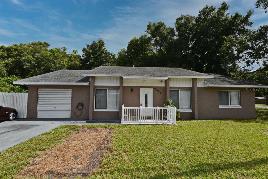 Property Photo:  2606 Sheffield Ave  FL 32806 