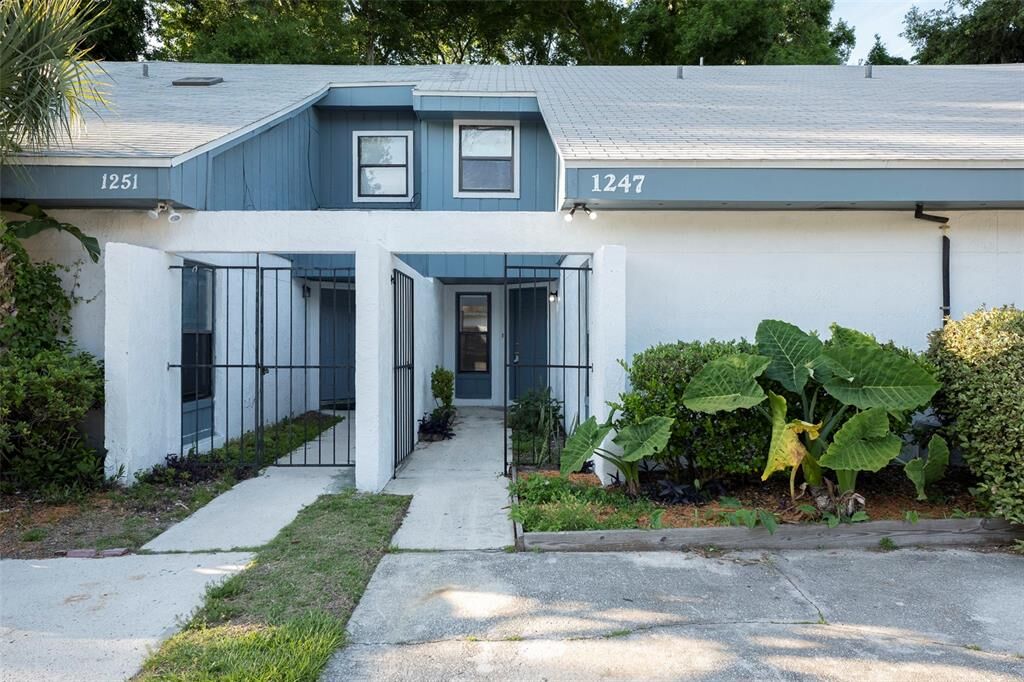 Property Photo: 1247 Bayshore Drive N FL 32233