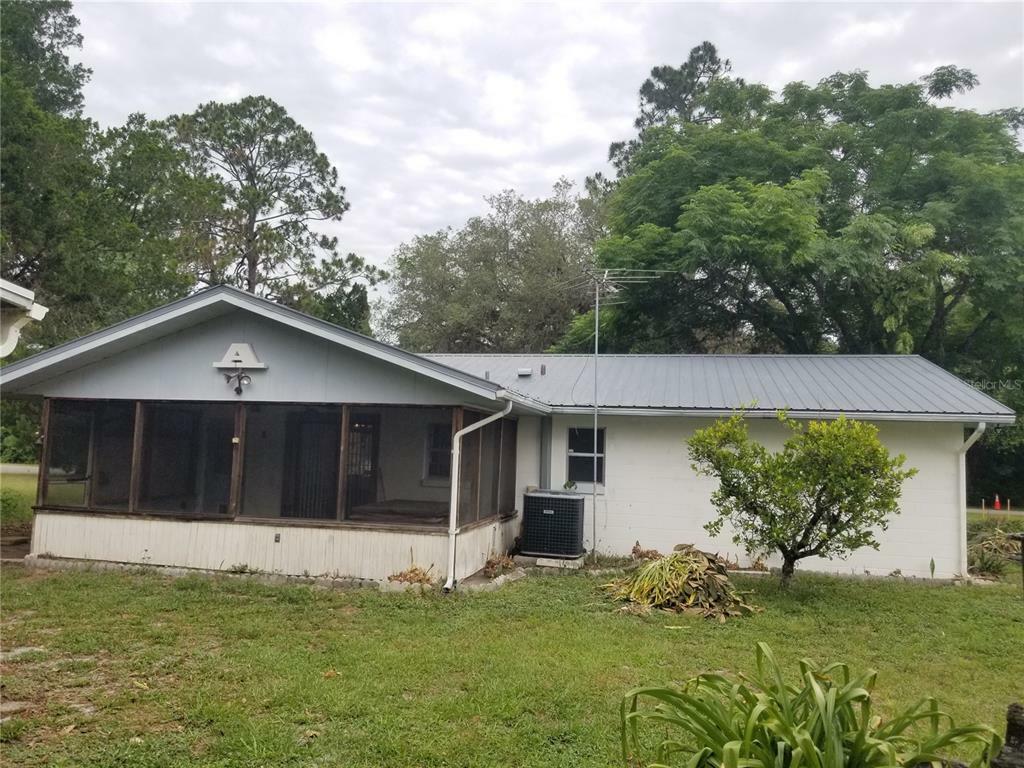 Property Photo:  1700 Oak Avenue  FL 32724 