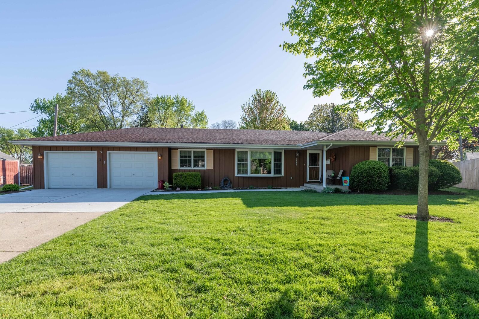 Property Photo:  1866 Robert Court  IL 60506 