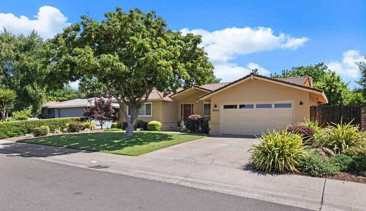 6989 Westmoreland Way  Sacramento CA 95831 photo