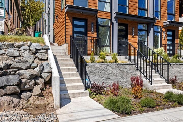 223 27th Ave E A  Seattle WA 98112 photo
