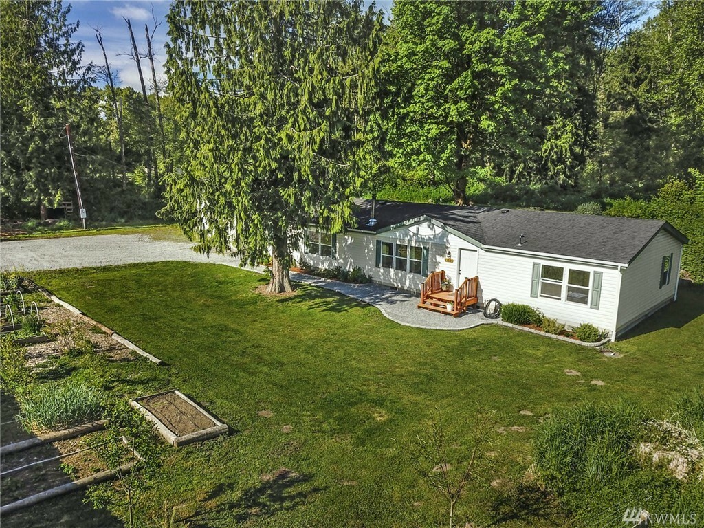 Property Photo: 11524 19th Ave NE WA 98271