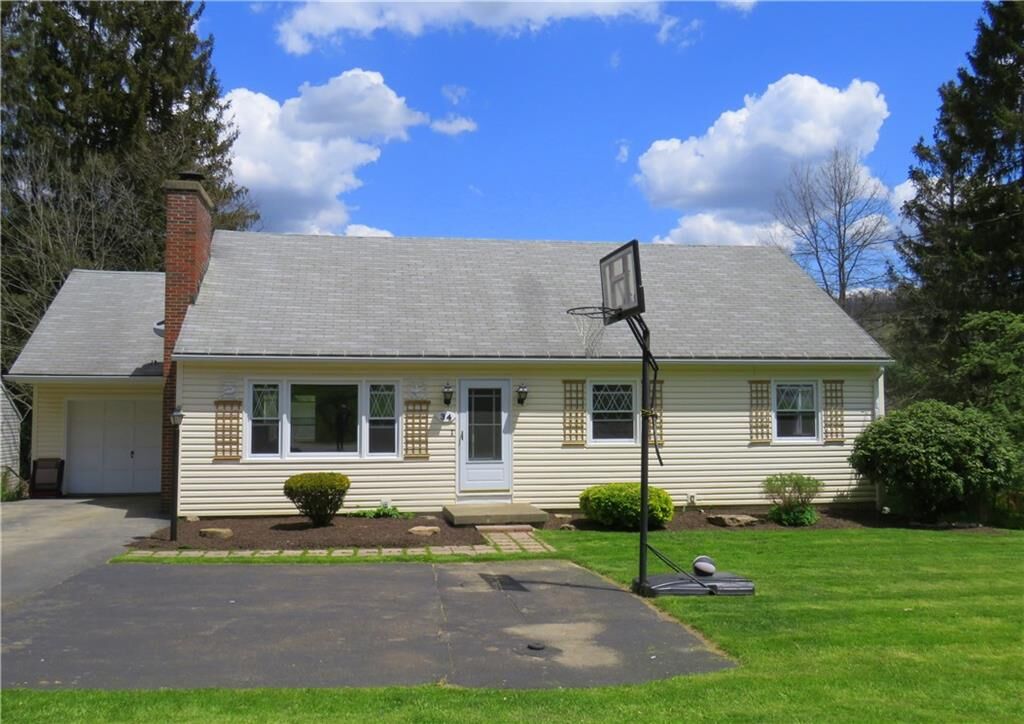 Property Photo:  34 Edgewood Road  PA 16701 