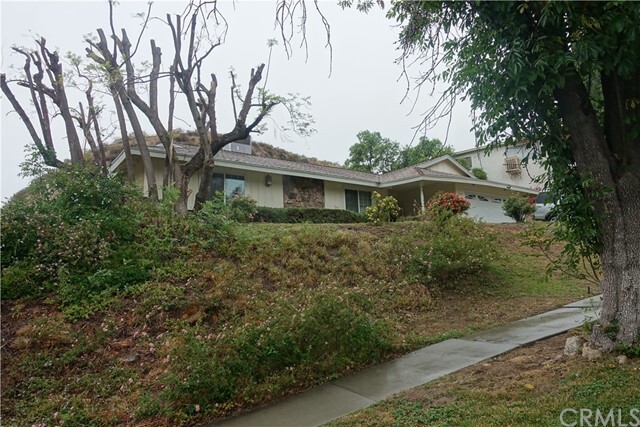 Property Photo: 2820 La Praix Street CA 92346