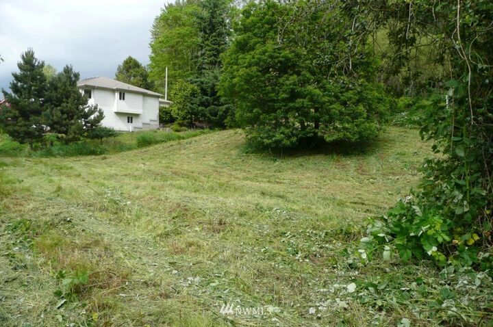 Property Photo: 320 Railroad Avenue WA 98010