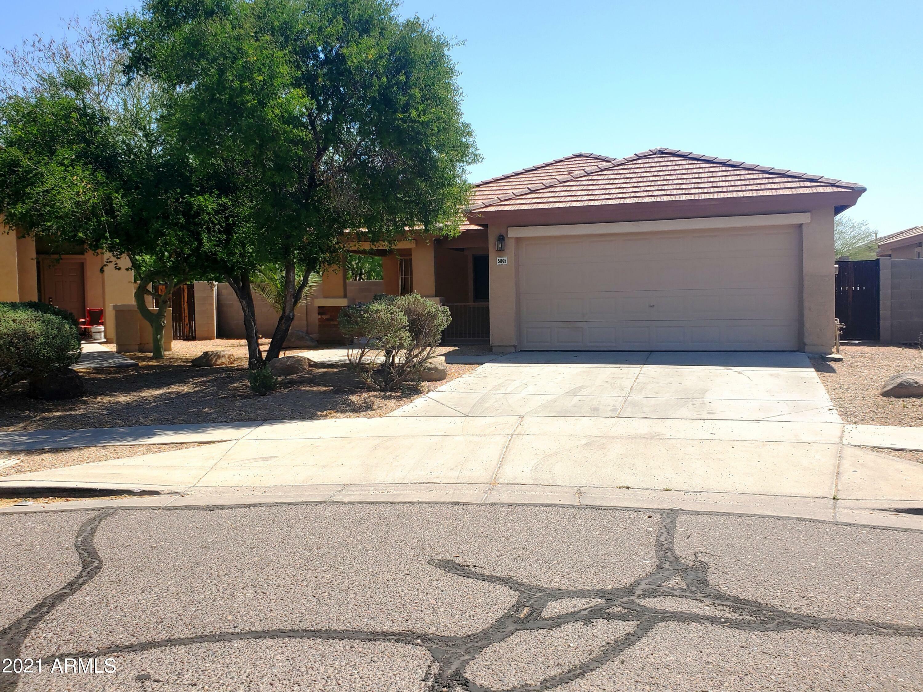 Property Photo:  5805 S 53rd Glen  AZ 85339 