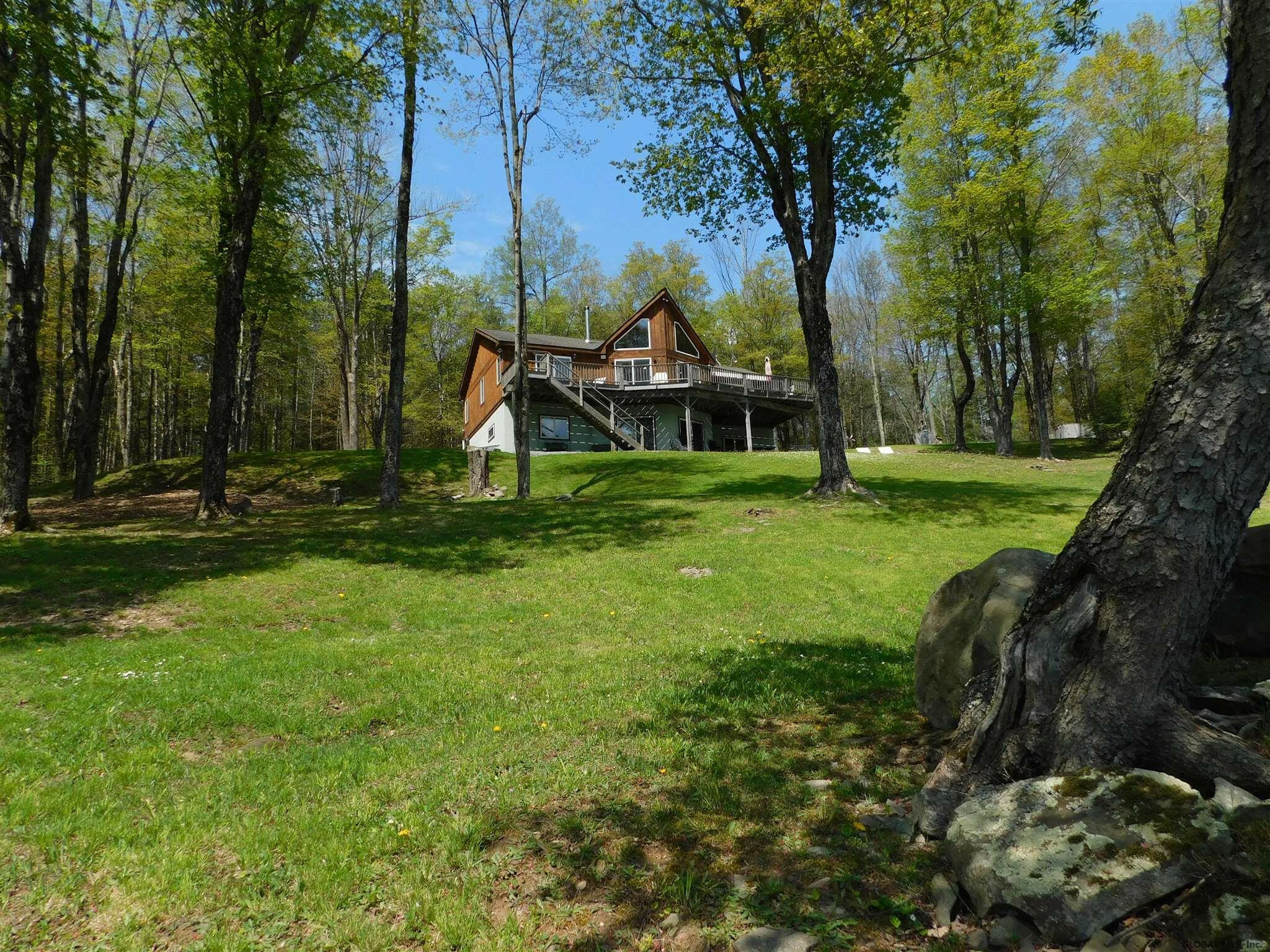 Property Photo:  186 Gulf Rd  NY 12122 