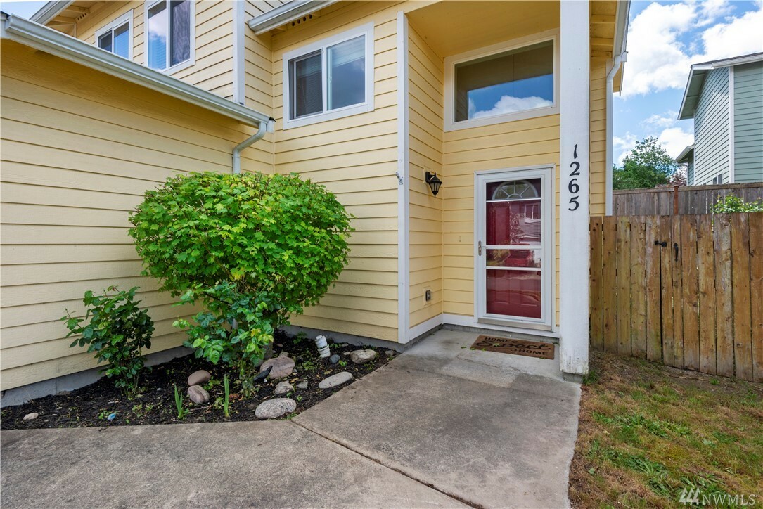 Property Photo: 1265 Casandra Lp WA 98366