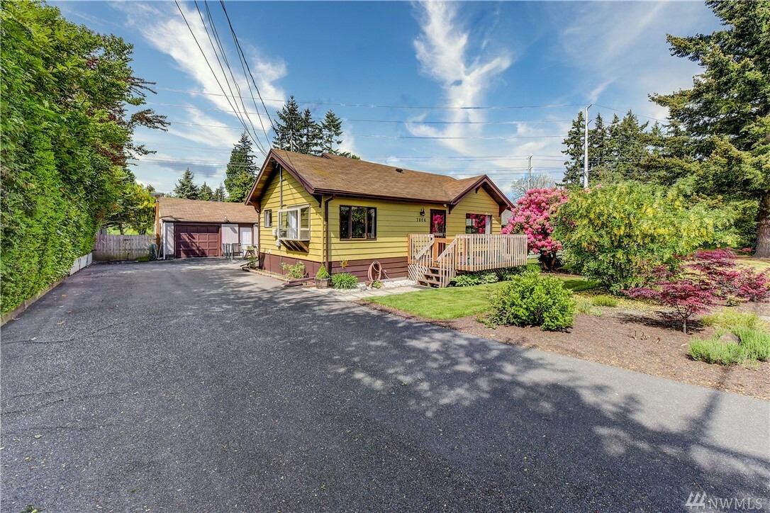 Property Photo:  7806 Beverly Blvd  WA 98203 