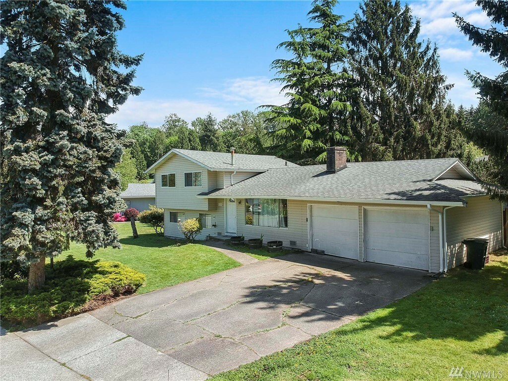 Property Photo:  1130 Kenoyer Dr  WA 98229 