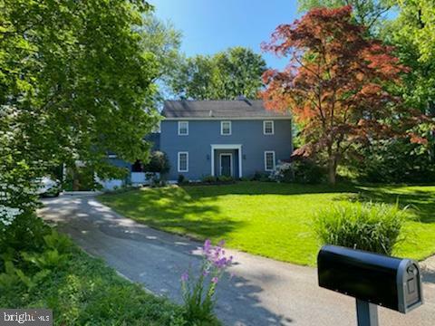 Property Photo: 912 Winding Ln PA 19063