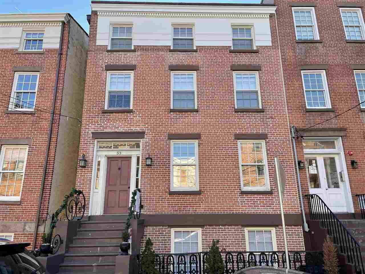 Property Photo: 53 Wayne St 4 NJ 07302