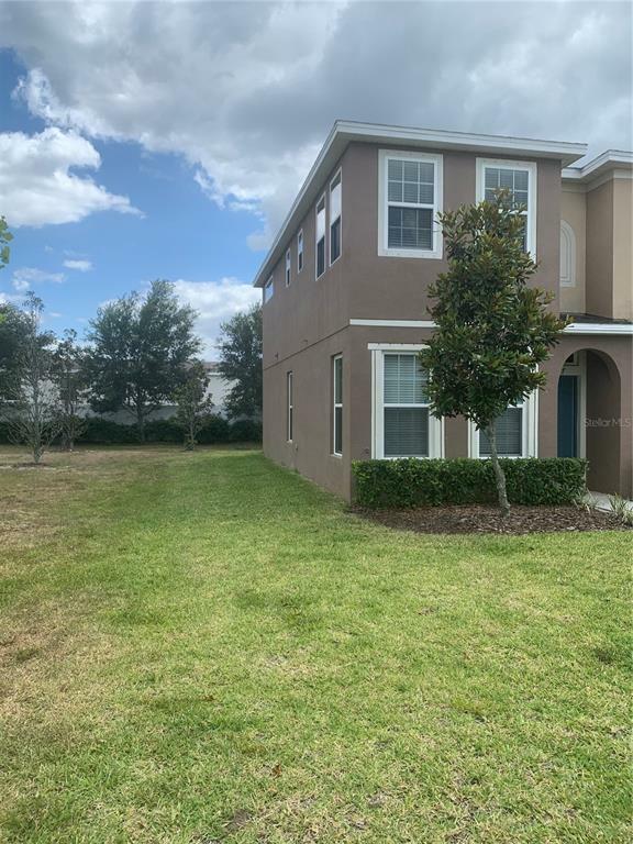 Property Photo: 8957 Walnut Gable Court FL 33578