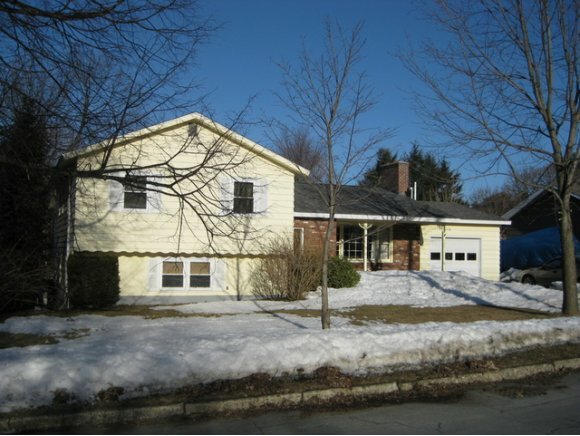 Property Photo:  113 Laurel Hill Drive  VT 05403 